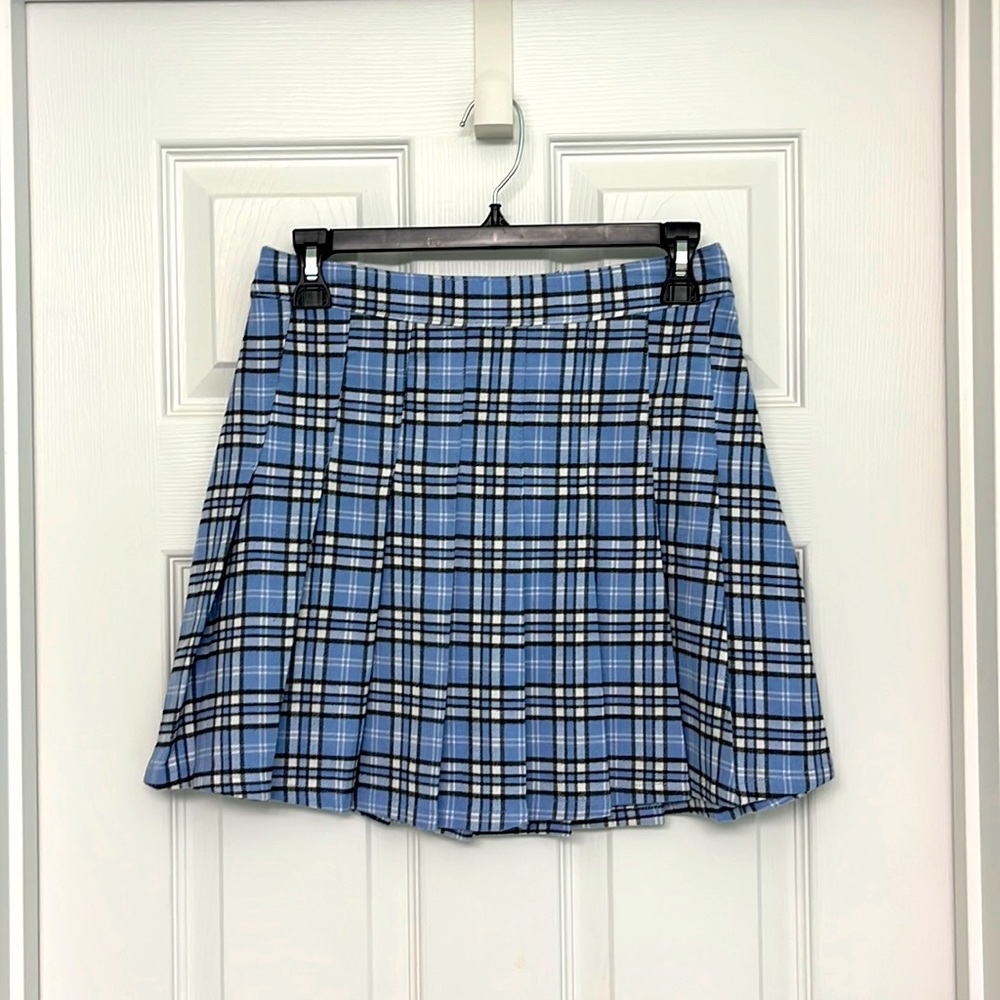 Hollister, size S, blue plaid skirt